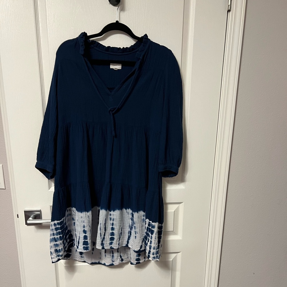 Medium legth sleeve dress to throw on on those breezy summer days